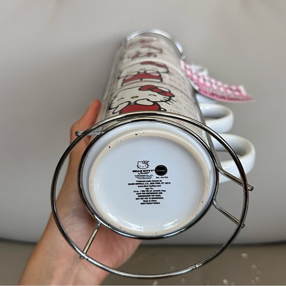 Sanrio Hello Kitty Poses Ceramic Mugs Stackable Set - Picture 9 of 9